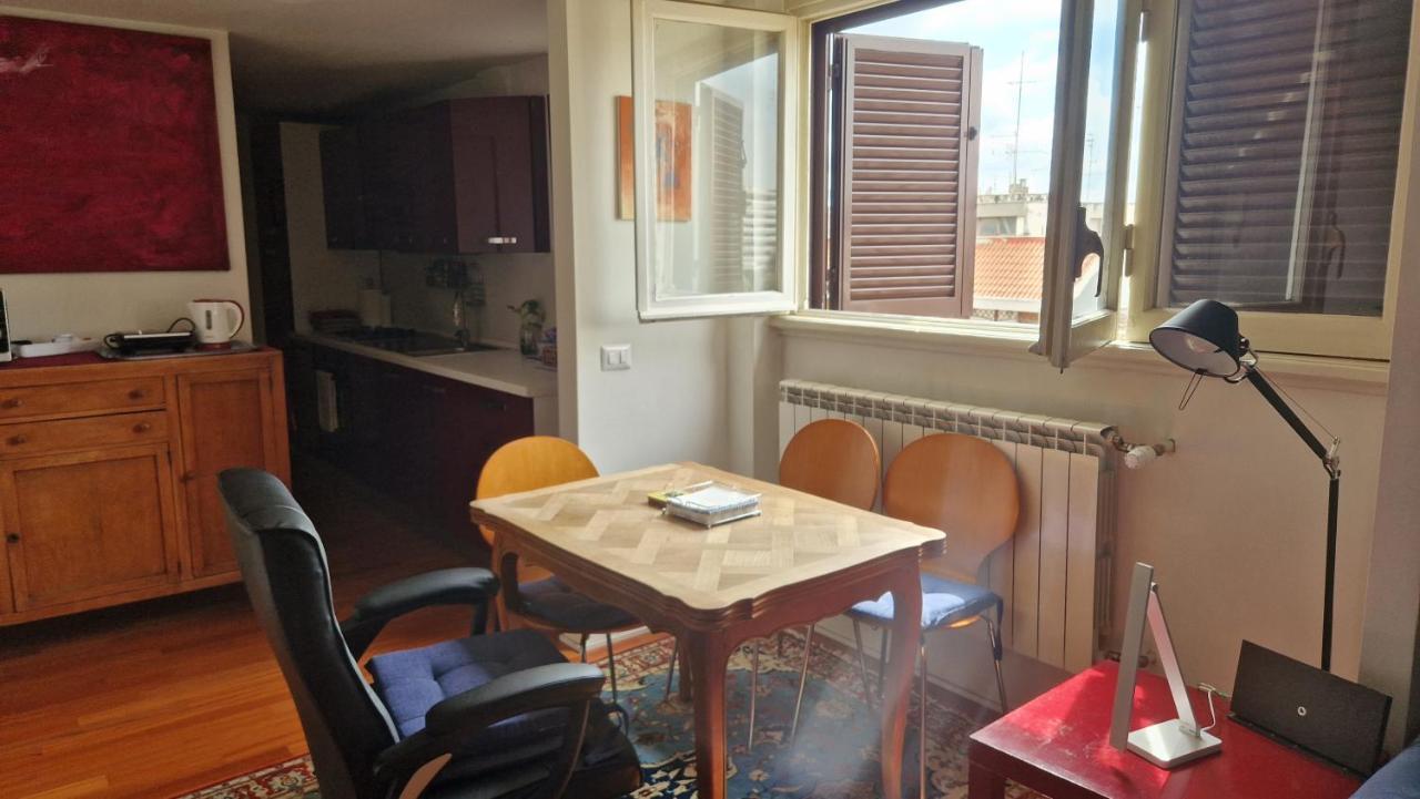 Casa Di Libri - Delizioso Appartamento A 10 Min Da Trastevere 罗马 外观 照片